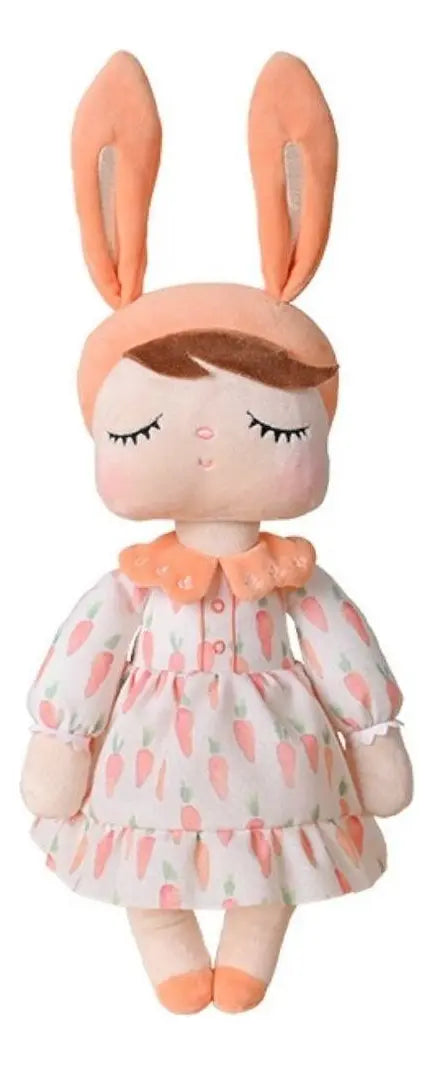 Boneca Metoo Angela Coelha Cenoura 33cm